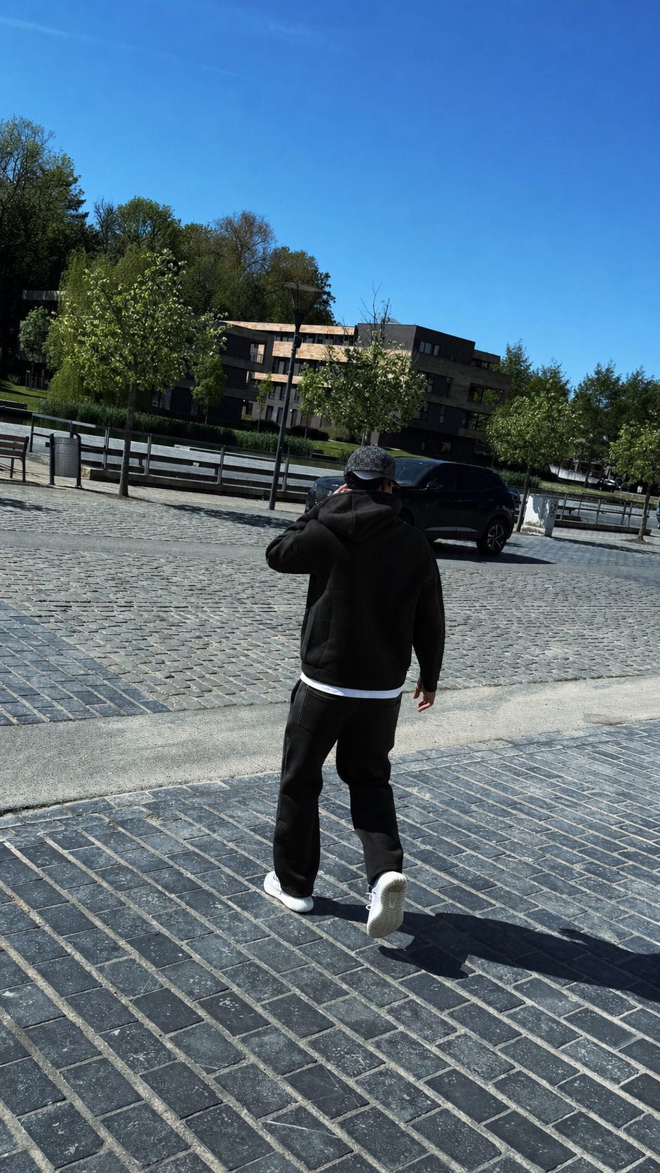 BASICS JOGGER BLACK (PRE-ORDER)