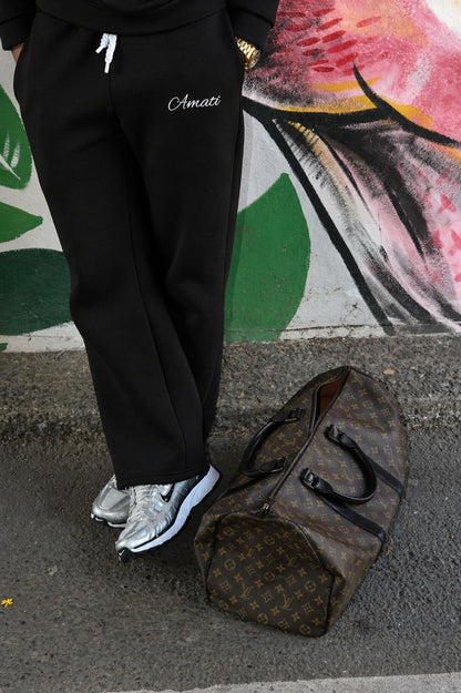BASICS JOGGER BLACK (PRE-ORDER)